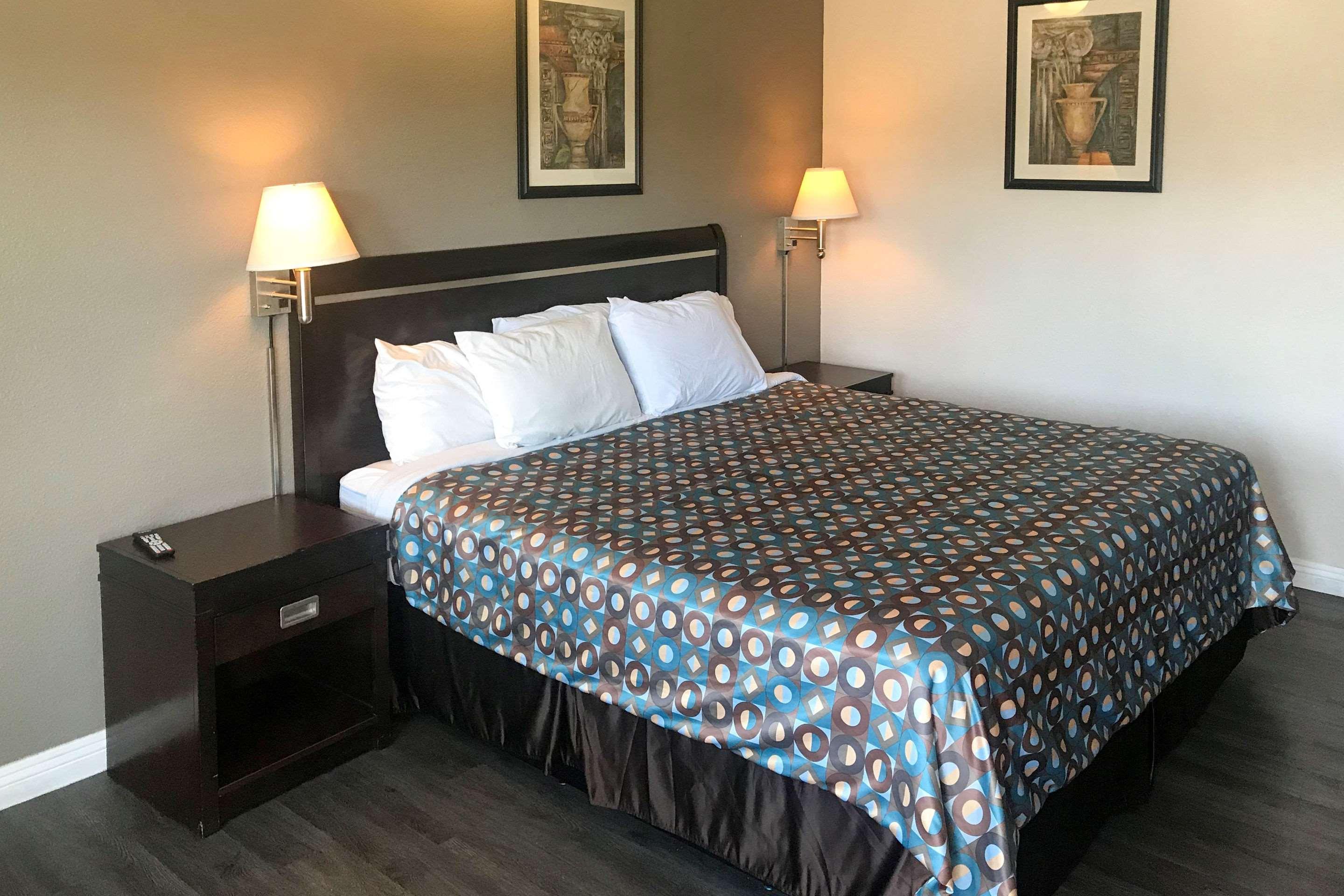 Rodeway Inn Ontario Mills Mall Guasti Exteriör bild